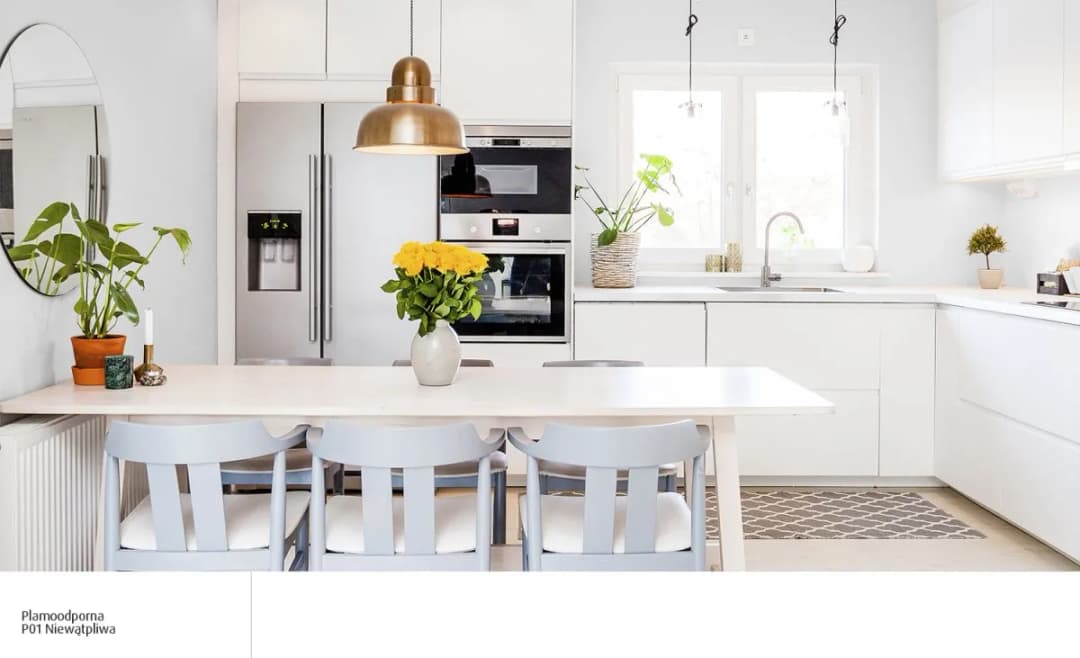 Co na ścianę w kuchni? Porady eksperta: trwałość, styl, czystość