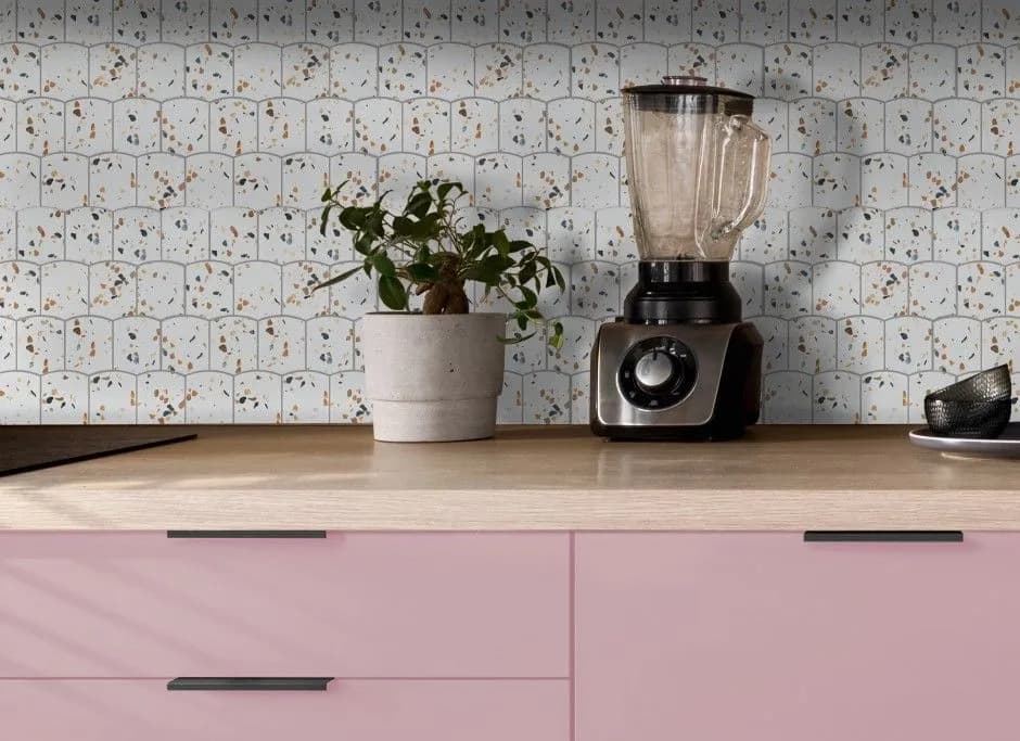 Płytki do kuchni na ścianę: Wybierz idealne! Trendy 2026