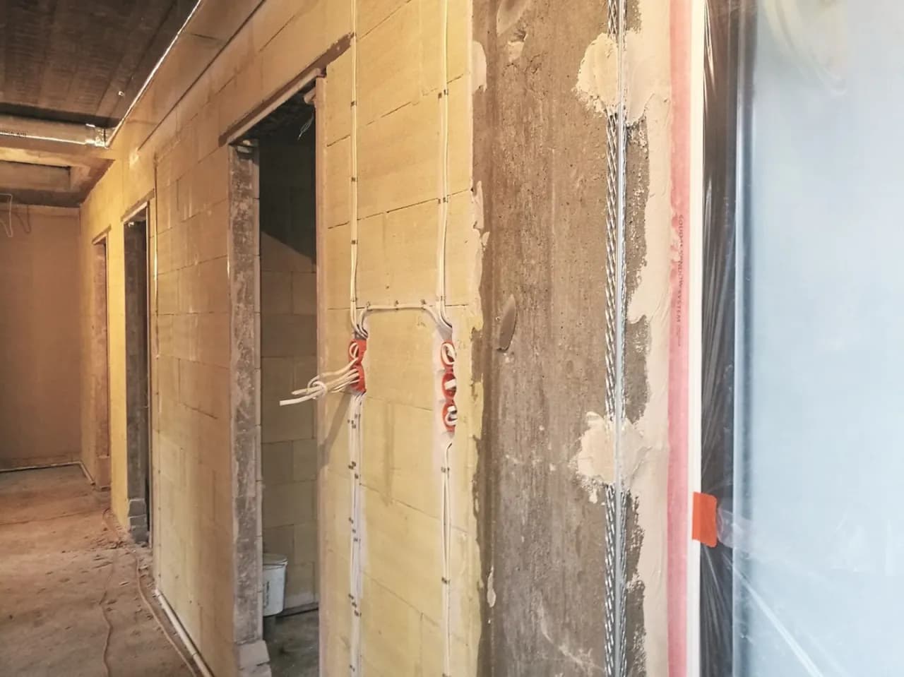 Jaki tynk na suporex? Wybierz mądrze, by ściana oddychała latami!